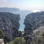K6 Piscine Vue Impasse Privée * Cassis