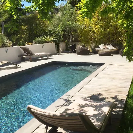 K6 Piscine Vue Impasse Privée *