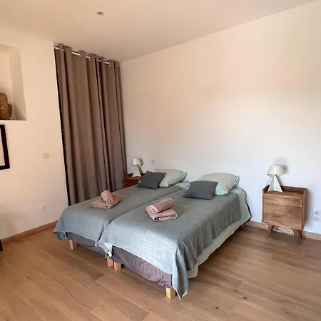 K6 Piscine Vue Impasse Privee * Cassis